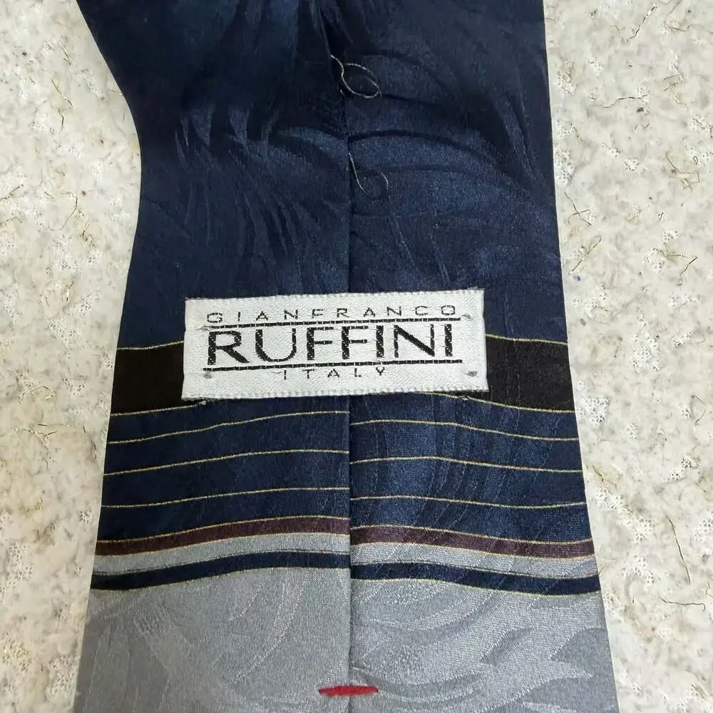 Gianfranco Ruffini 100% Italian Silk Tie Geometric Art Deco Pattern Navy Blue